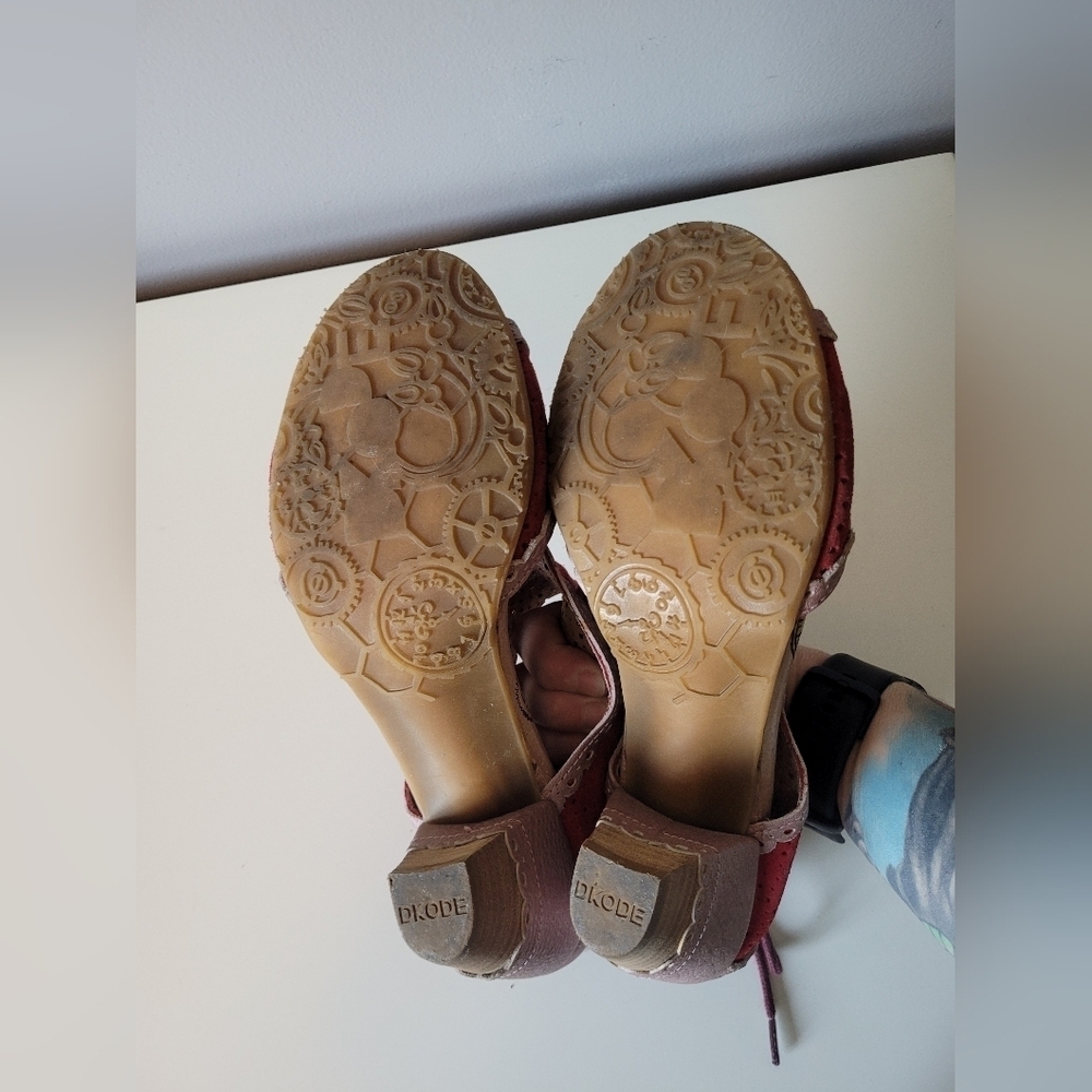 DKode T Strap Open Toed Sandals With Back Ties, VGUC, Size 38 - Picture 10 of 11